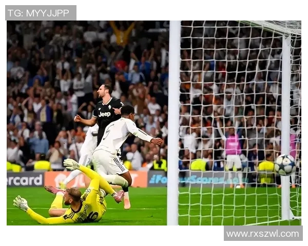 德甲惊天逆转拜仁2-1战胜皇马引发全场沸腾集锦回顾