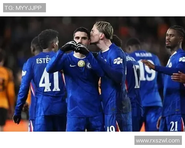 尤文图斯狂胜切尔西五球大捷帽子戏法引发争议判罚热议