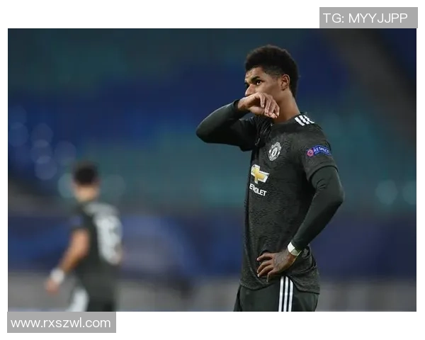 德甲激战莱比锡凭神扑绝杀曼联全场沸腾瞬间回顾与分析