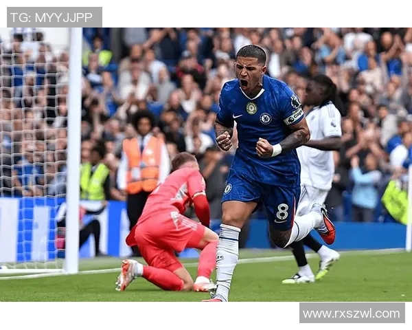 英超激战波尔图逆转巴黎圣日耳曼补时进球引发争议判罚全场沸腾