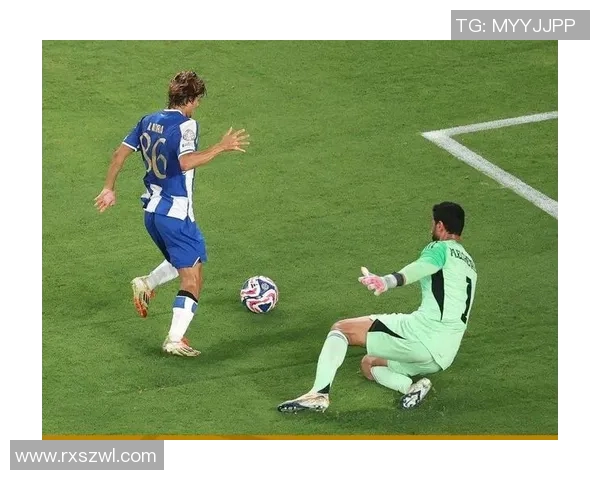 世界杯精彩对决波尔图逆转里昂全场沸腾战术解析与精彩瞬间回顾