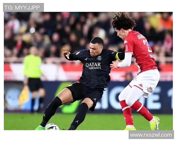 英超激战：AC米兰与那不勒斯平局红牌事件引发全场热议