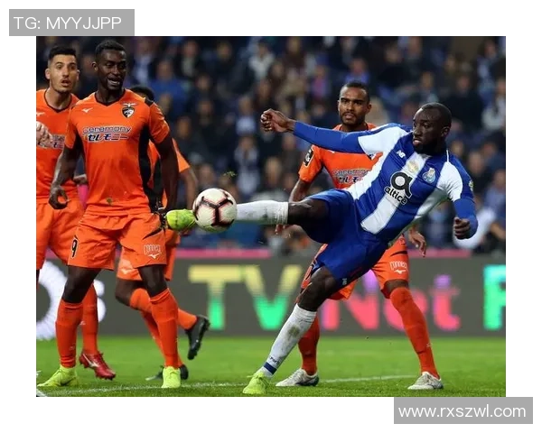 那不勒斯大胜波尔图四球狂潮引发全场欢呼盛况